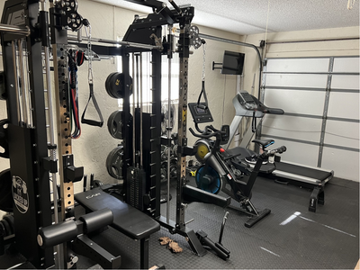 Is It OK to Bench in a Power Rack?